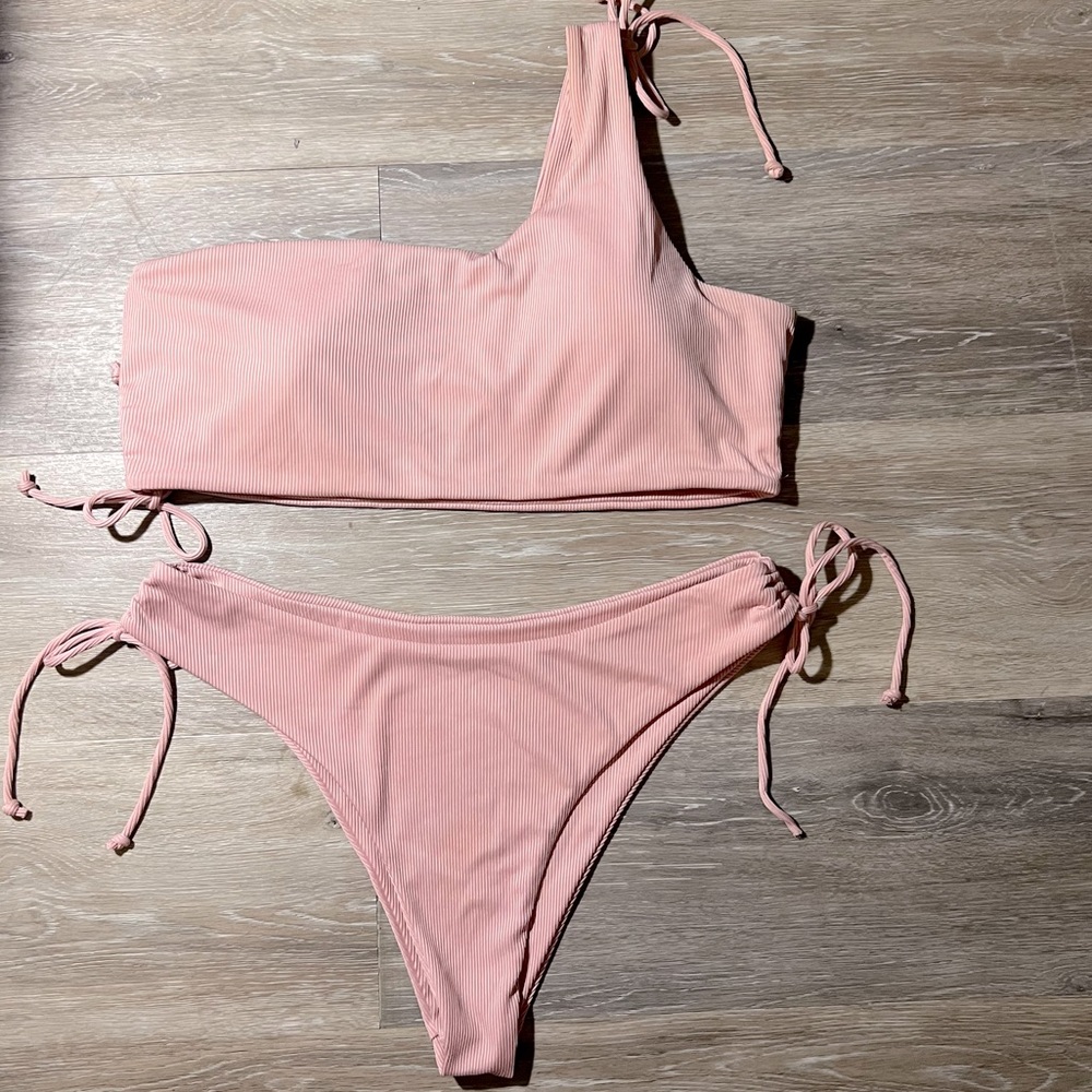 SHEIN One Shoulder Ribbed Bikini